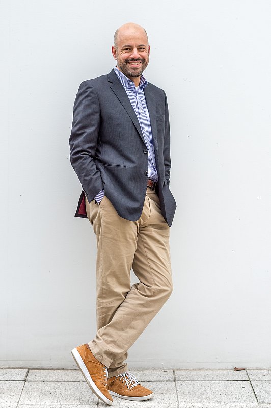 Porträt von Fotograf Fredi Lienhardt